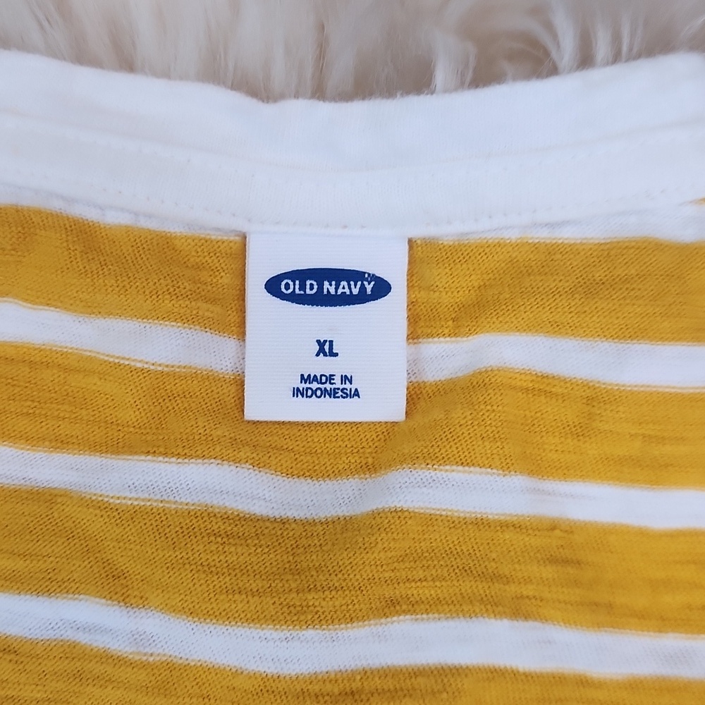 Old Navy Tie Front 3 Button Cotton Tank Top - Picture 2 of 4